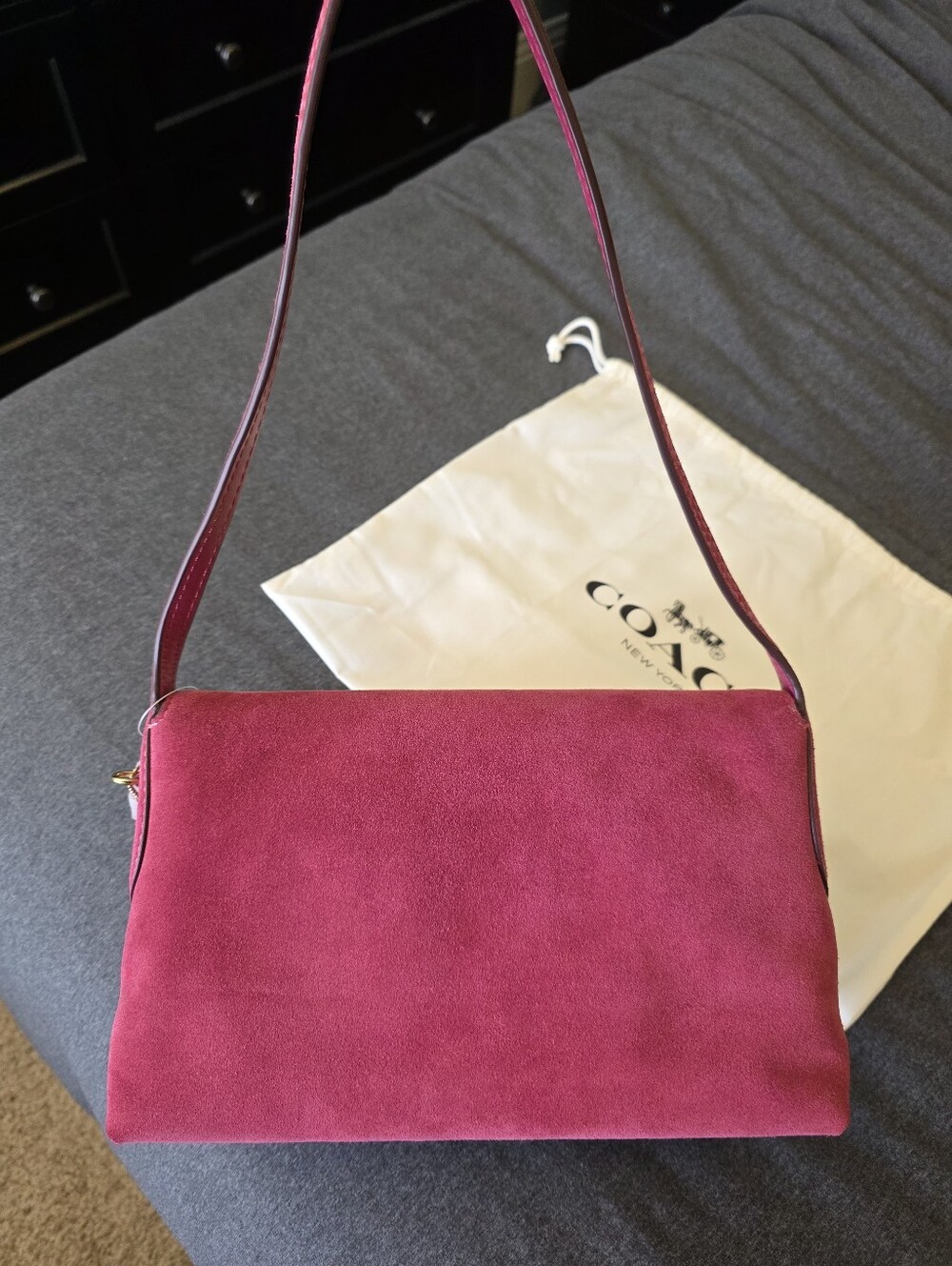 Coach Chelsea Shoulder Bag 30 - Picture 5 of 7